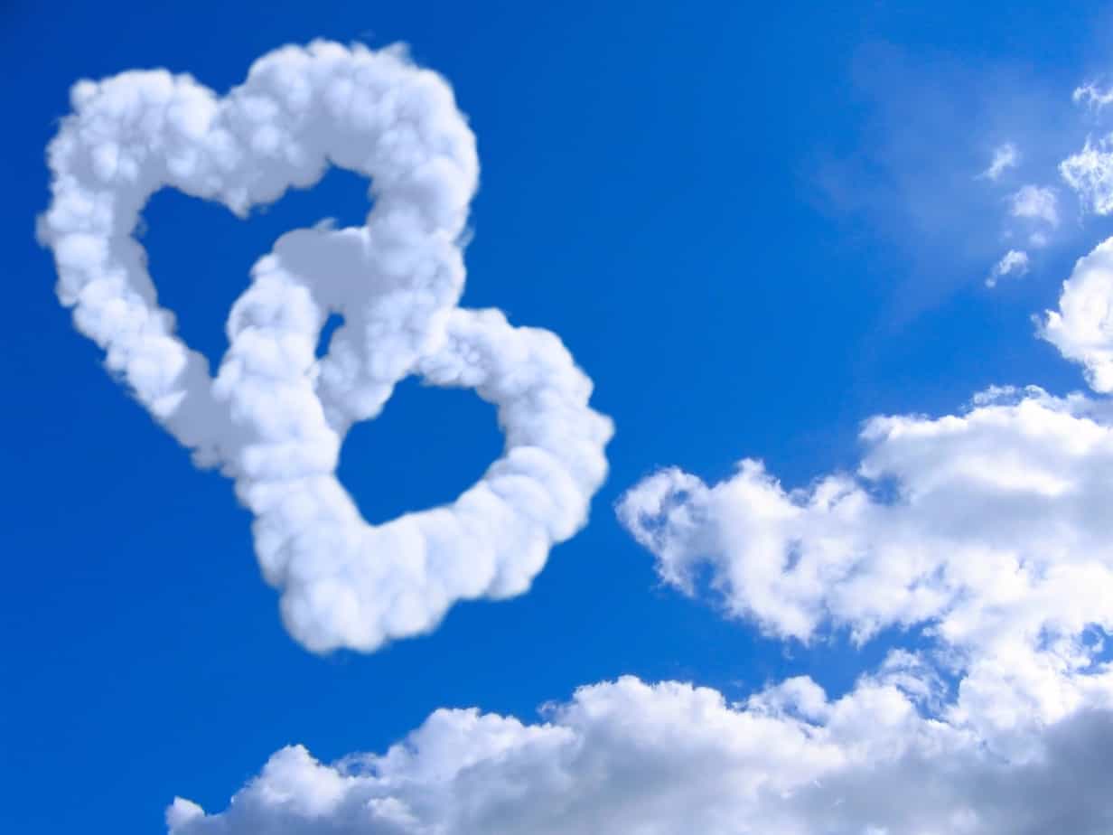 4458517-heart-wallpapers